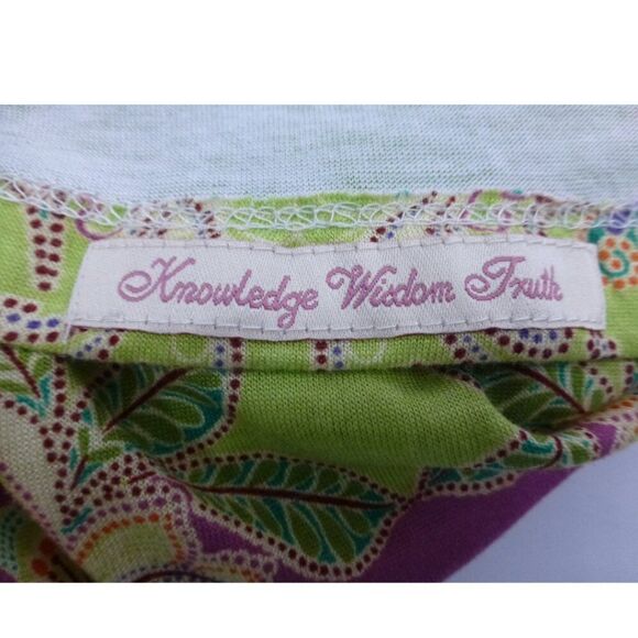 Robert Graham Muli-Color Tencel Blend Short Sleeve Top - Picture 6 of 10